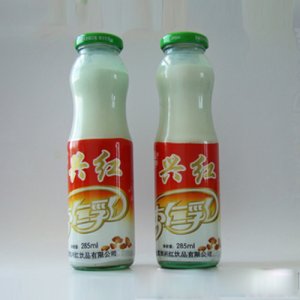 興紅杏仁乳紅標