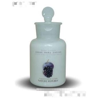 自然樂園黑莓&藍(lán)莓沐浴液