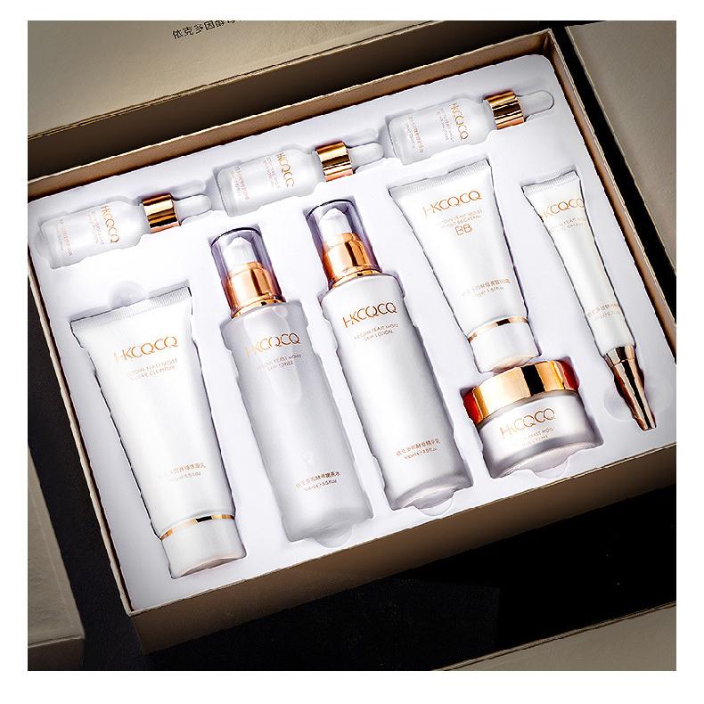 HKCQCQ依克多因酵母精華嫩膚修護(hù)九件套保濕補(bǔ)水護(hù)膚套盒廠家批發(fā)OEM代加工