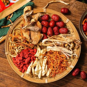 云南七彩菌湯包菌菇湯料包食用干貨燉湯食材藥膳菌一件代發(fā)