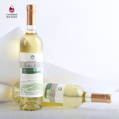 南山名酒蕓莊園橡木桶干白 副本.JPG